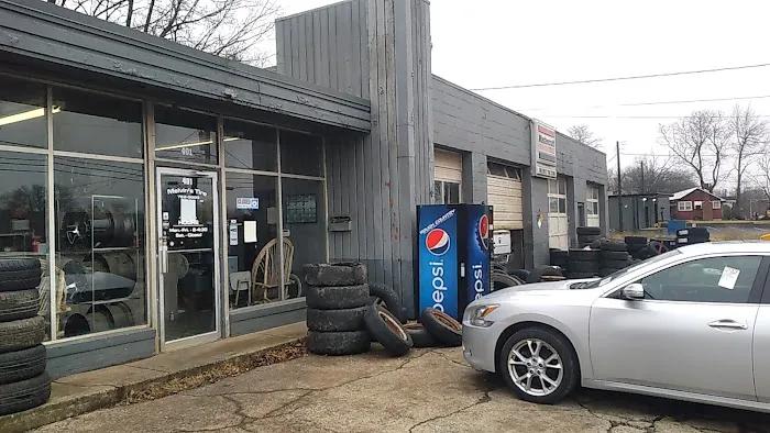 Melvin's Tire Store 3