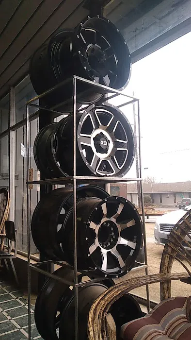 Melvin's Tire Store 2