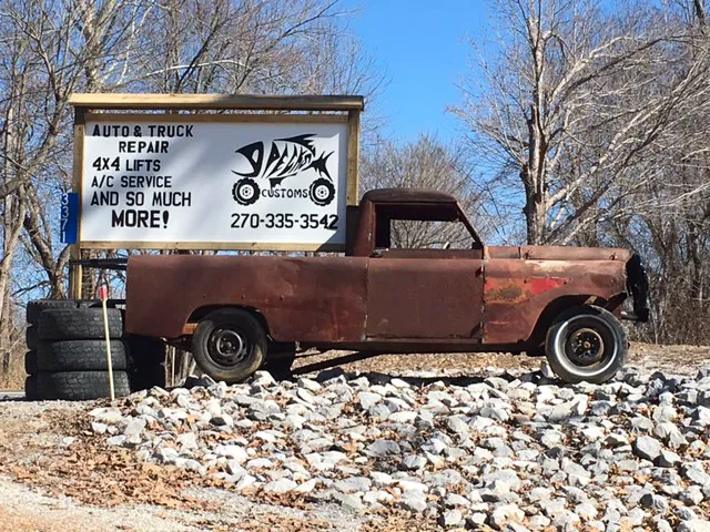 Peck's Customs 3