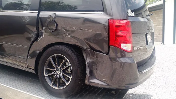 Coursey's Body Shop 0