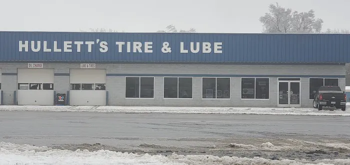 Hullett's Tire, Lube & Towing 3