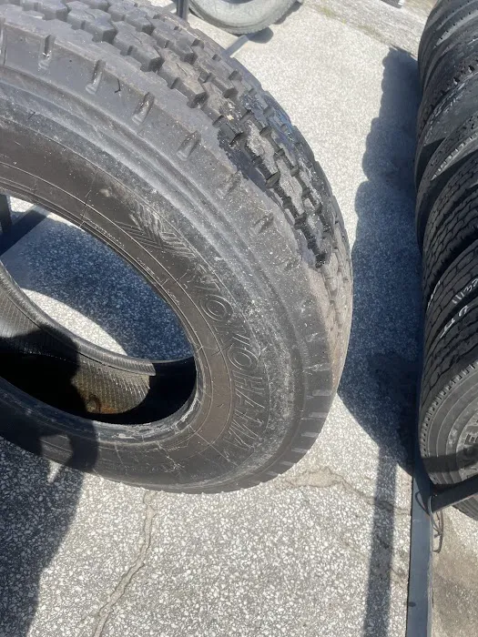 Truck & tire MANZ REPAIR 4