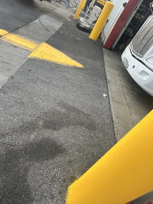 Love's Truck Care 4