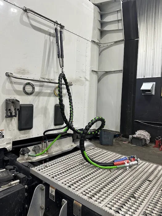 Love's Truck Care 3