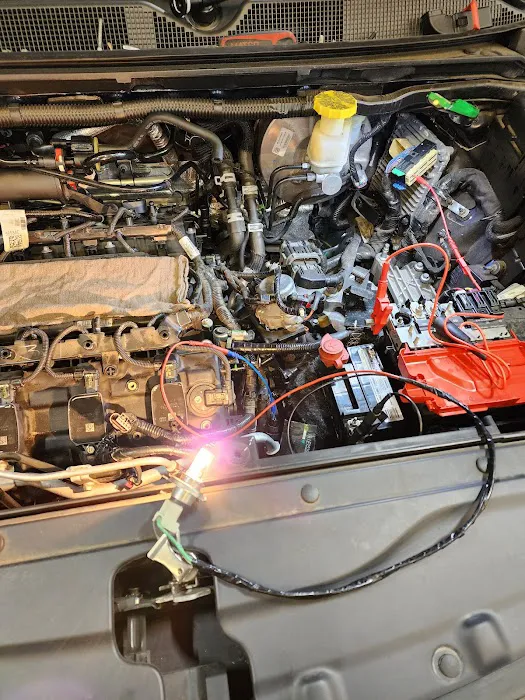 Moore's Auto Repair Specialists 4