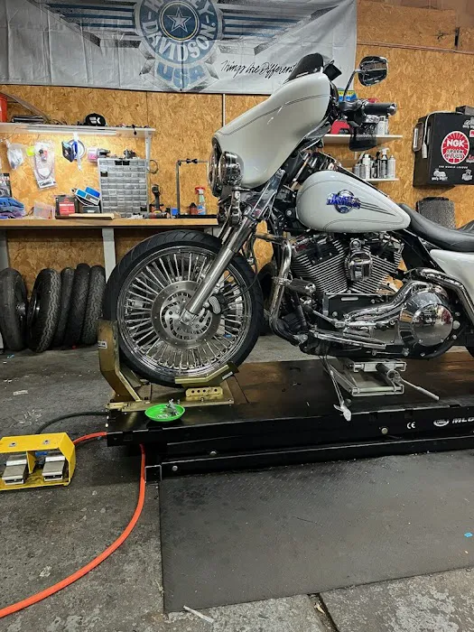 Hard Luck Cycle Service LLC 0