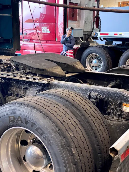 ELH Truck & Trailer 9