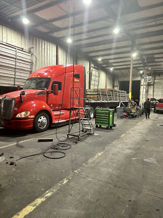 ELH Truck & Trailer 0