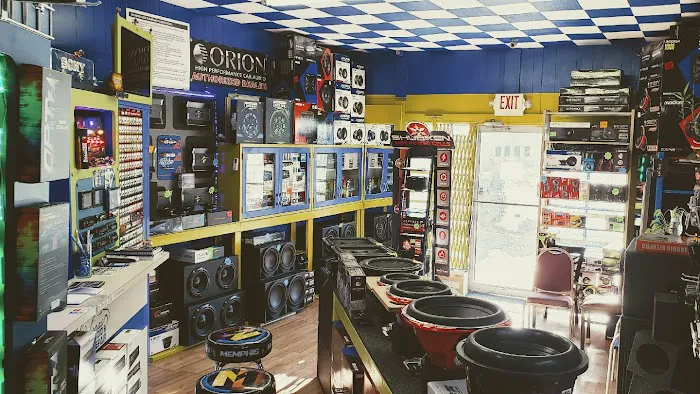 Urbina's Car Audio LLC 9