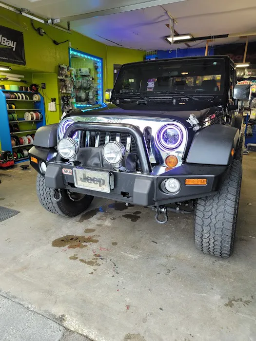 Urbina's Car Audio LLC 4