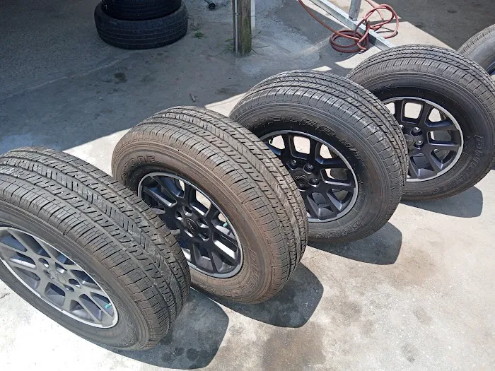 Rafael Tire Shop 8