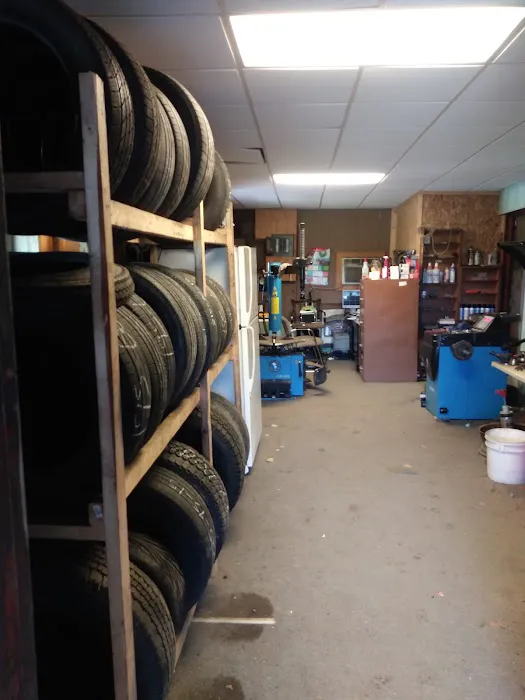 Rafael Tire Shop 0