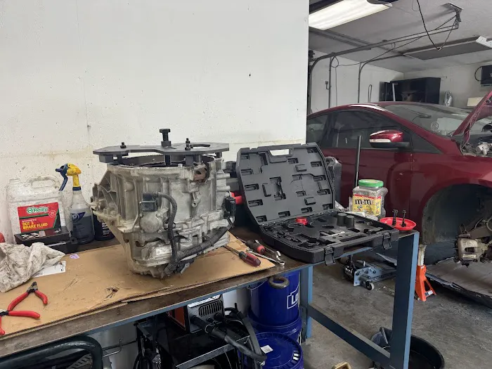 Los Primo's Auto Service 6