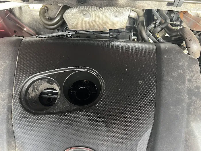 Valvoline Instant Oil Change 6