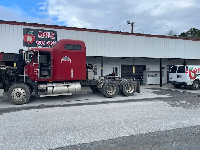 Apple Auto Glass LLC 4