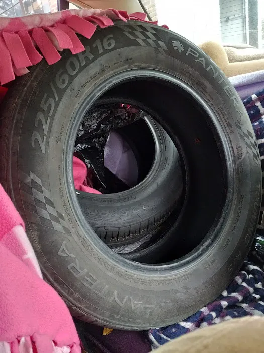 Los Amigo's #1 New & Used Tires 1
