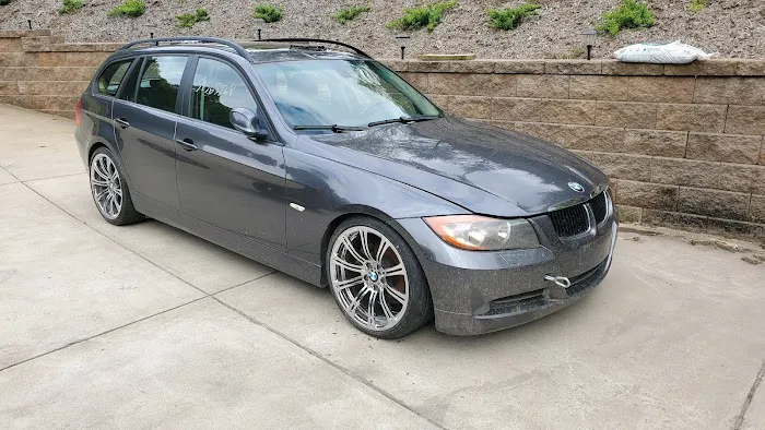 S&T Motorsports 3