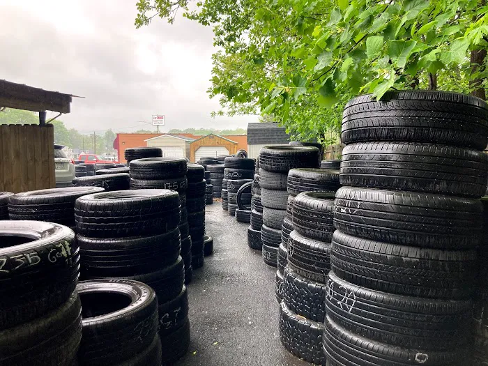 Maxi's Tireshop World 7