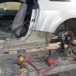 Hendersonville BODY SHOP LLC ico