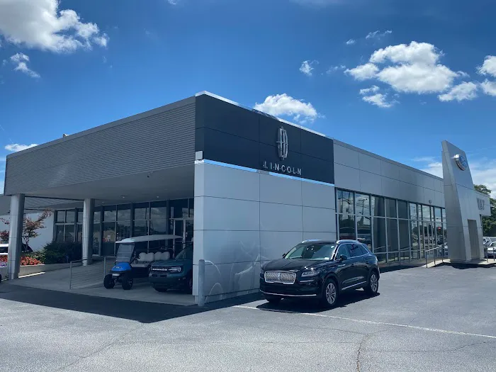 Fairway Lincoln Service Center 5
