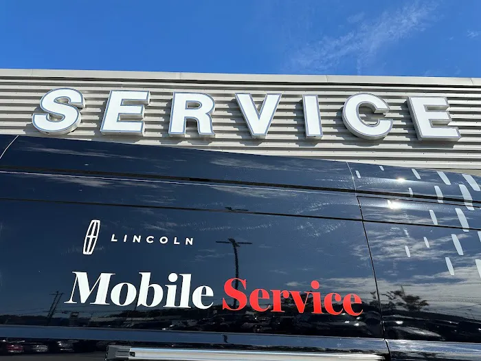 Fairway Lincoln Service Center 4