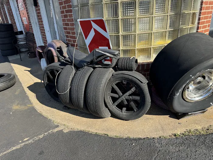 Paul's Discount Tires 8