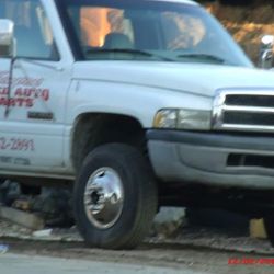 Thompson's Muffler Shop and Garage ico