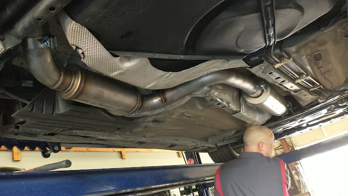Steve's Muffler Shop 6