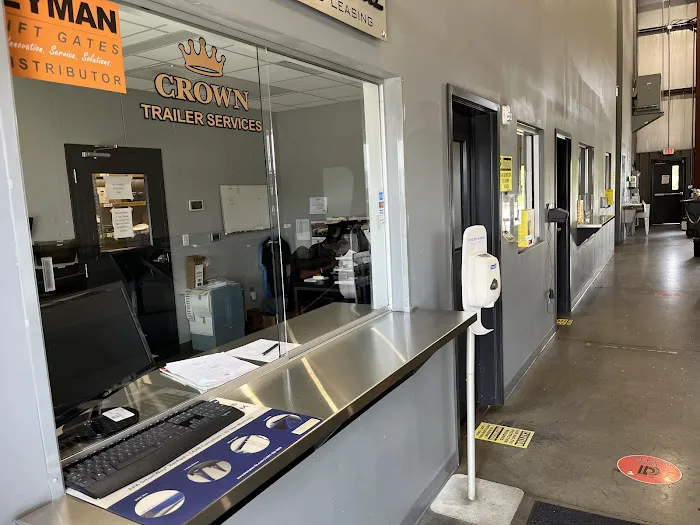 Crown Trailer Services 2