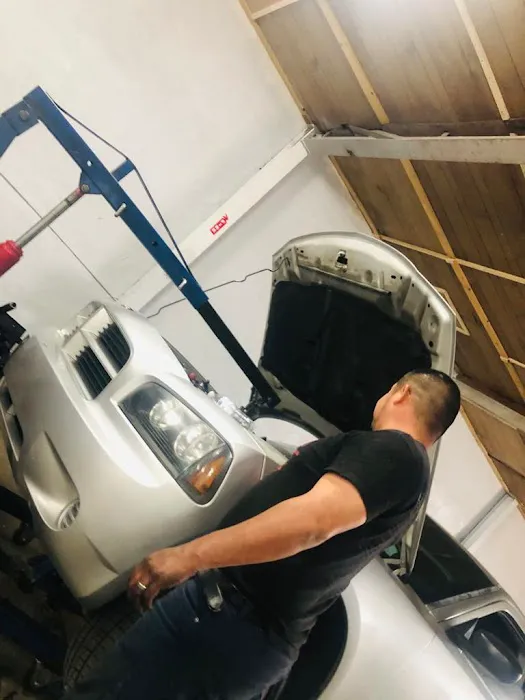 Paredes Auto Shop 3