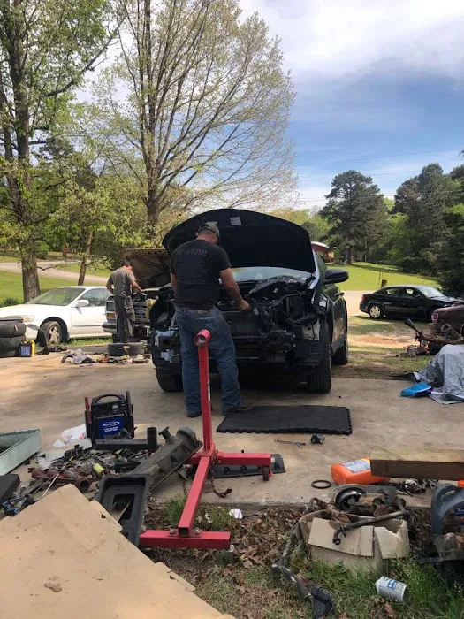 Paredes Auto Shop 6