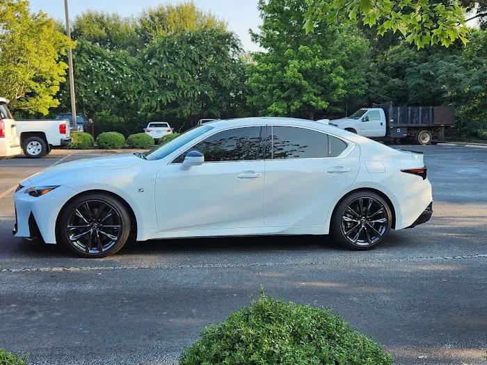 CAR Sho Glass Tinting 1