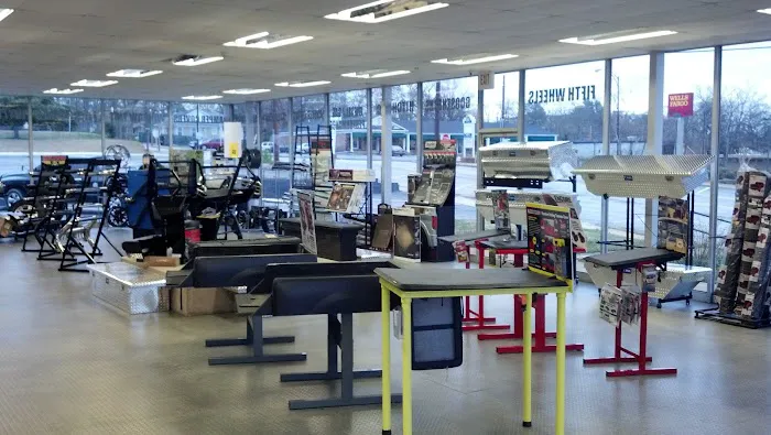 Truck Toyz - Leonard Truck Outfitters 7
