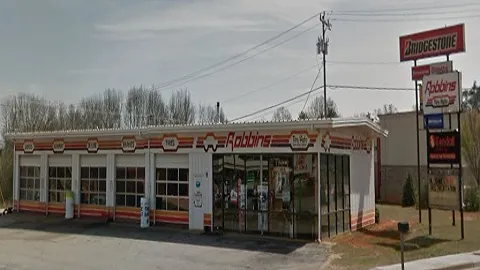 Robbins Tire & Auto 6