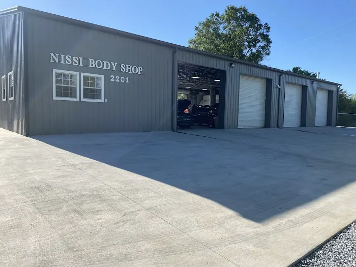 Nissi Body Shop 0