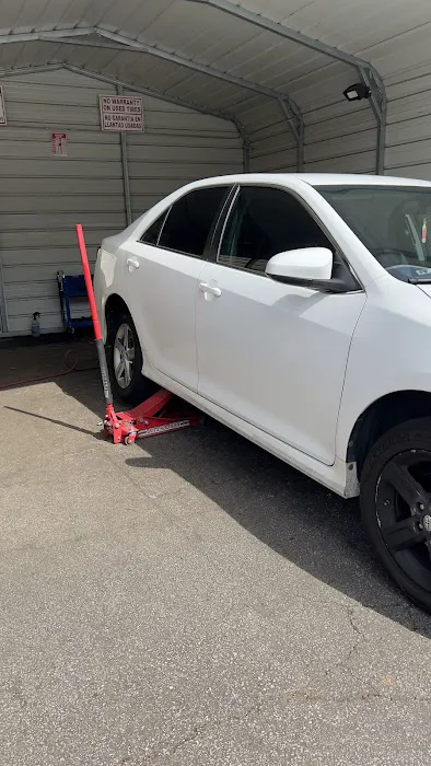 Hernandez New & Used Tires / Llantas Nuevas Y Usadas 1