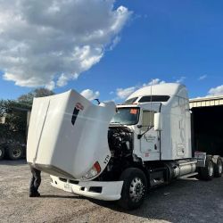 Certified Truck and Trailer Repair 24/7 roadside ico