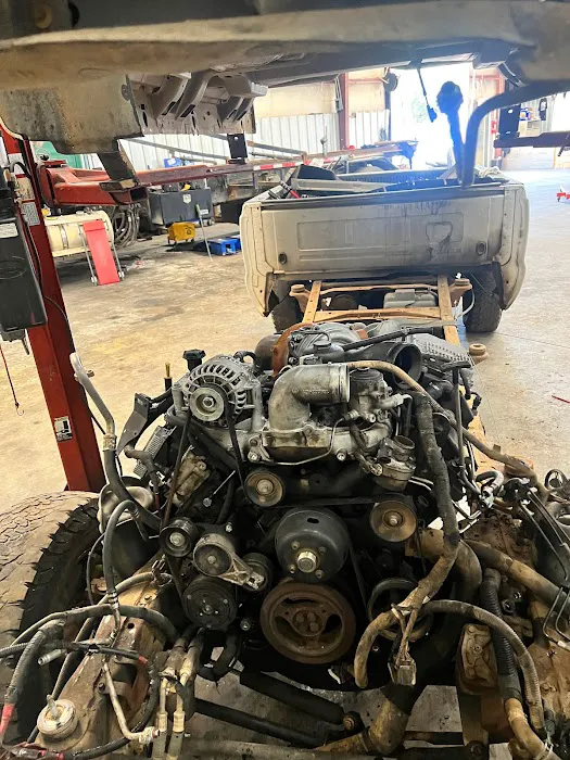 Certified Truck and Trailer Repair 24/7 roadside 4