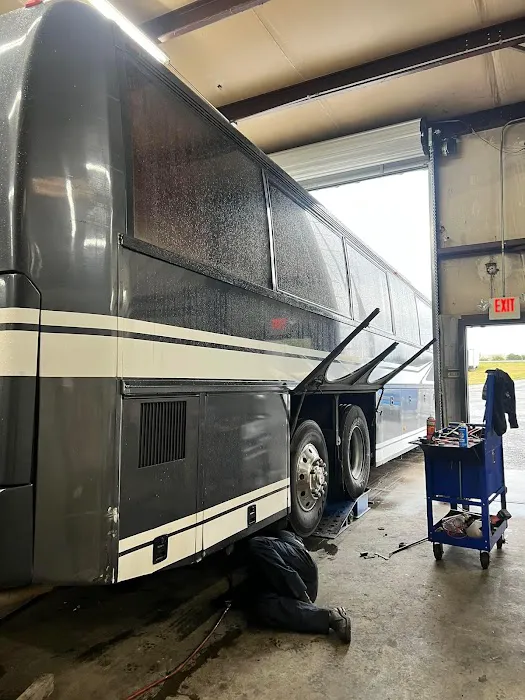 Certified Truck and Trailer Repair 24/7 roadside 2