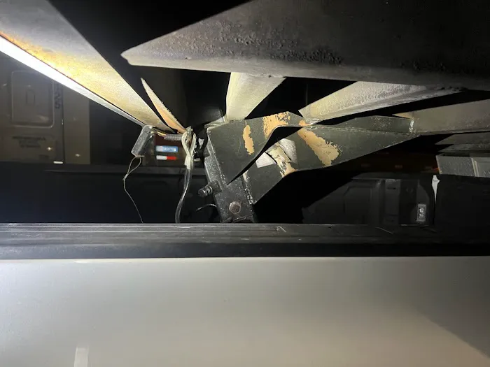 Certified Truck and Trailer Repair 24/7 roadside 1