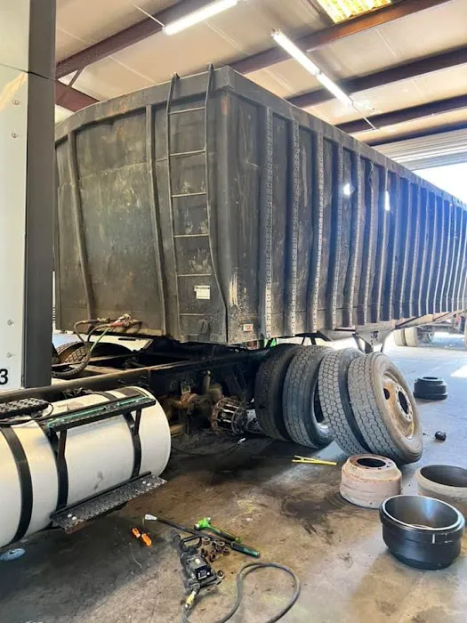 Certified Truck and Trailer Repair 24/7 roadside 8