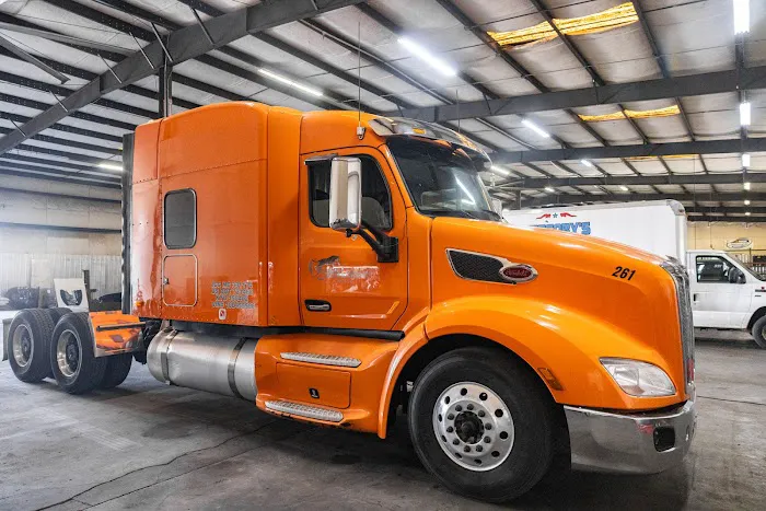 Gregory’s Trailer and Truck Service 2