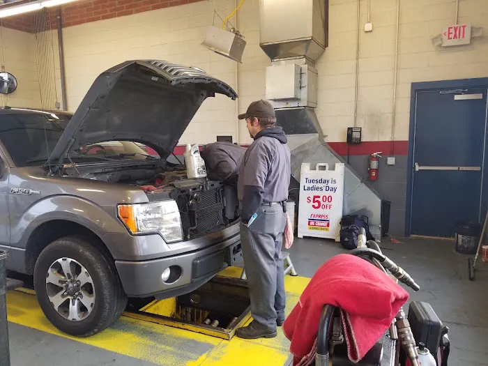 Express Oil Change & Tire Engineers 0