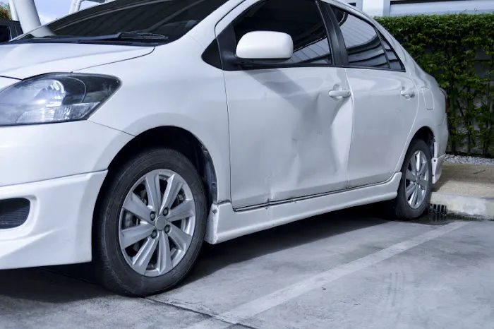 Nomadic Paintless Dent Repair 4