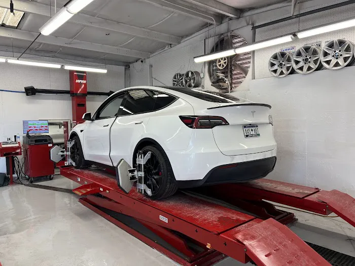 Discount Tire & Auto Care 2