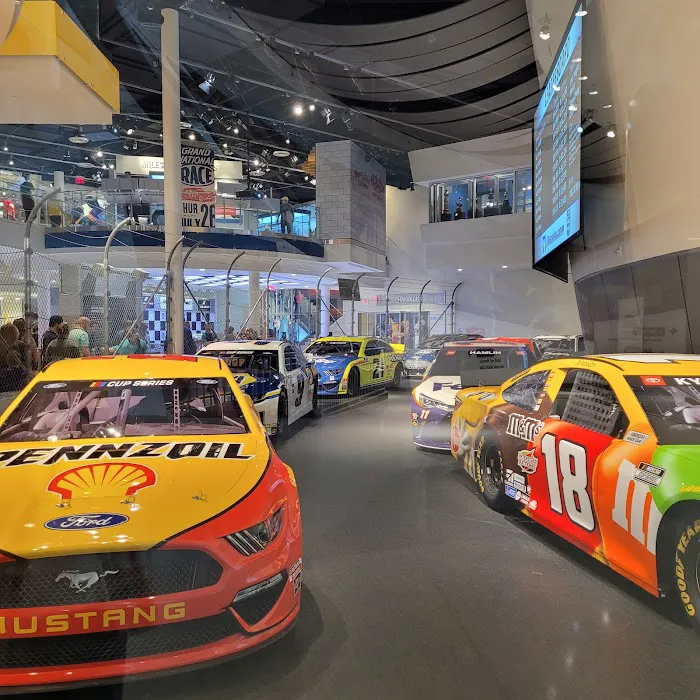 Pearson's Performance Auto Care Shop 1