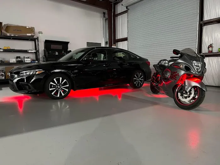 Unique - Automotive Experts 8