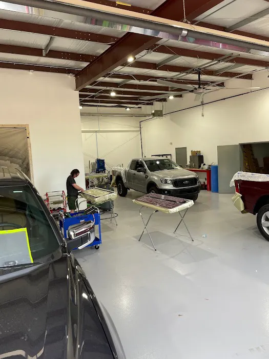 Unique - Automotive Experts 7