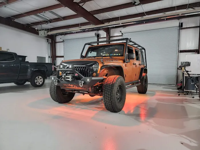 Unique - Automotive Experts 9