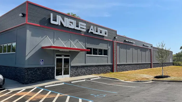 Unique - Automotive Experts 3